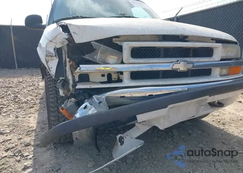 1998 Chevrolet Blazer Lt z USA, uszkodzony, nr VIN 1GNDT13W1W2111269